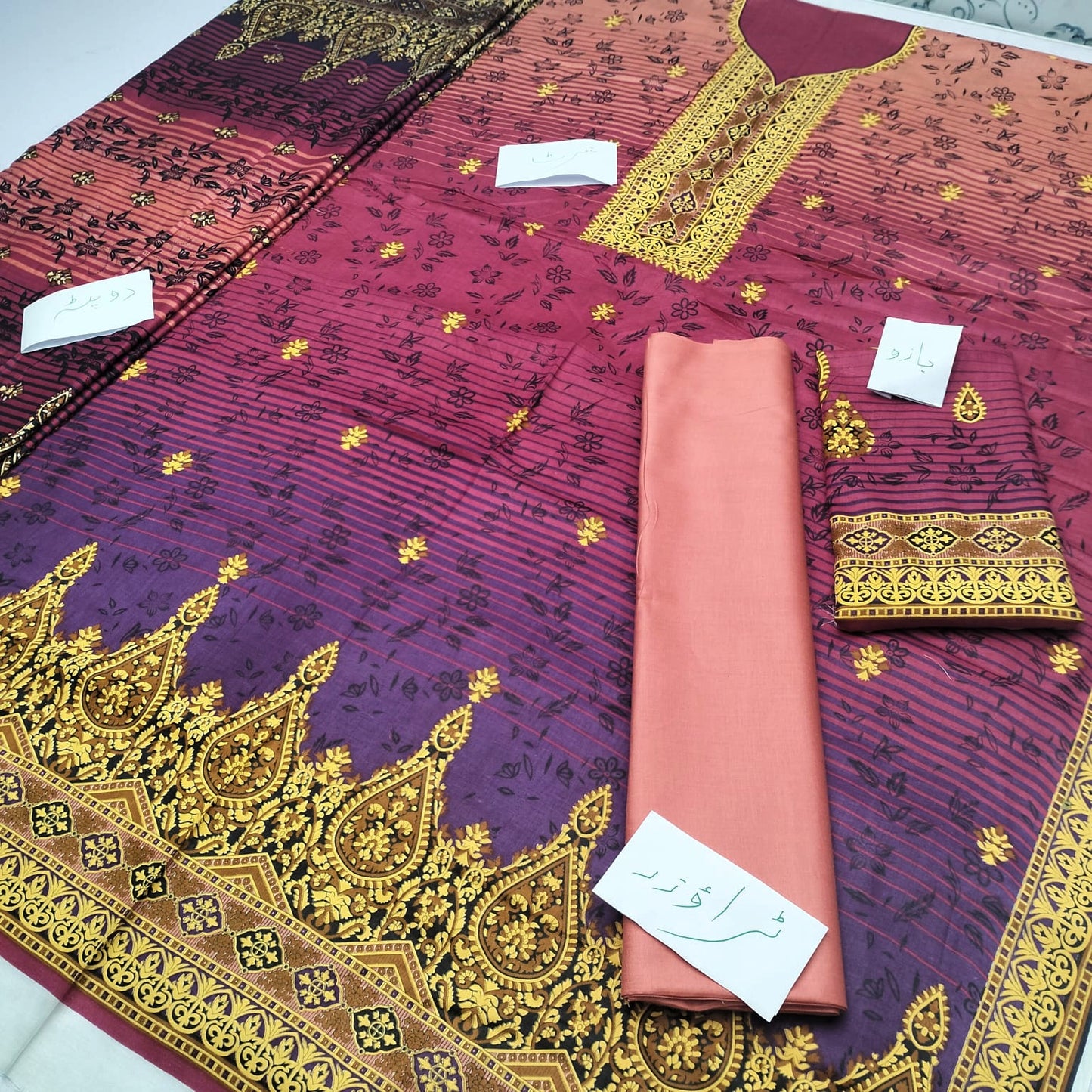 Luxury Lawn-Printed 3pc