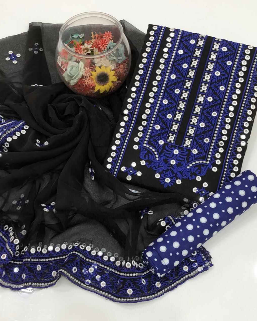 Lawn embroidery - 3 piece suit
