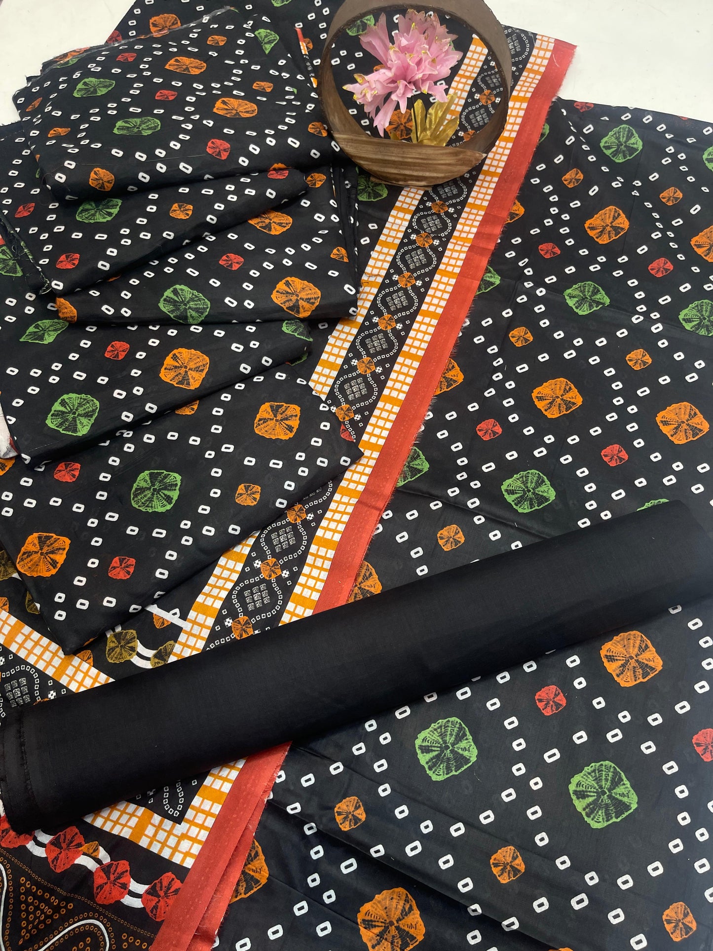 Chunri Print Lawn - 3 Piece