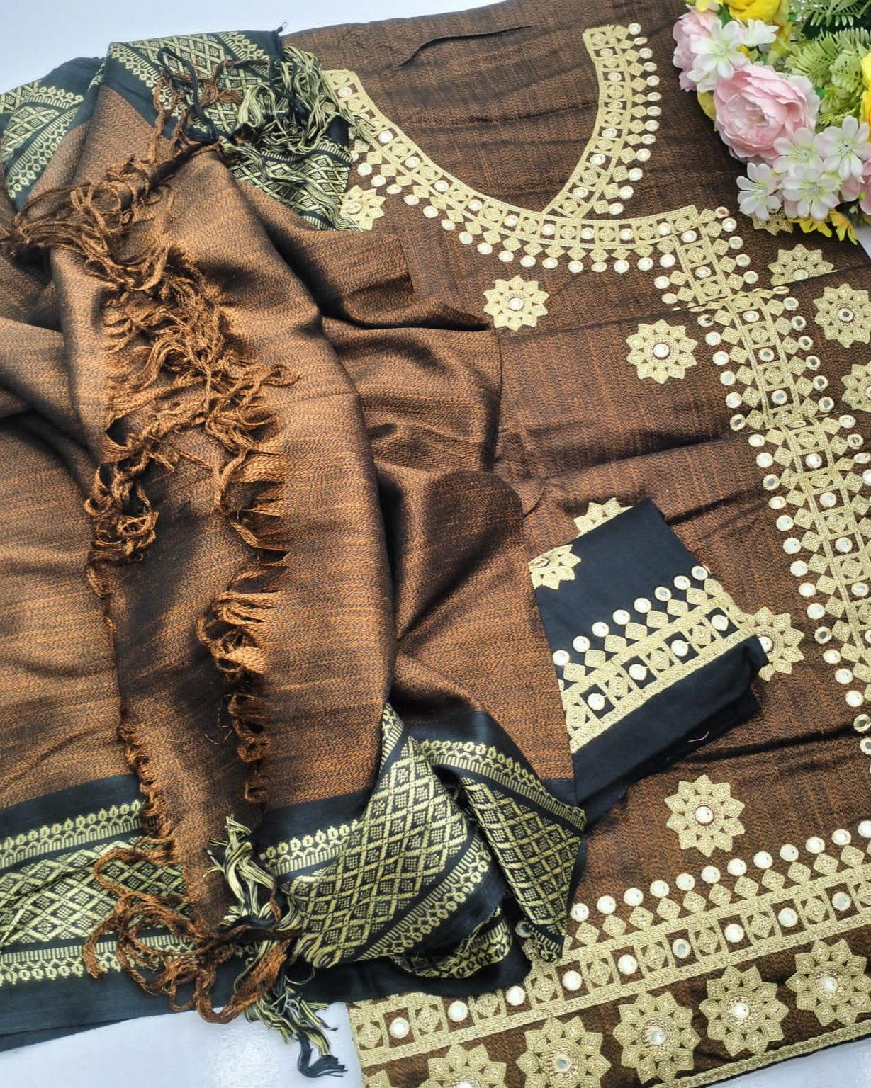 Angrakha Susi emb 3pc winter
