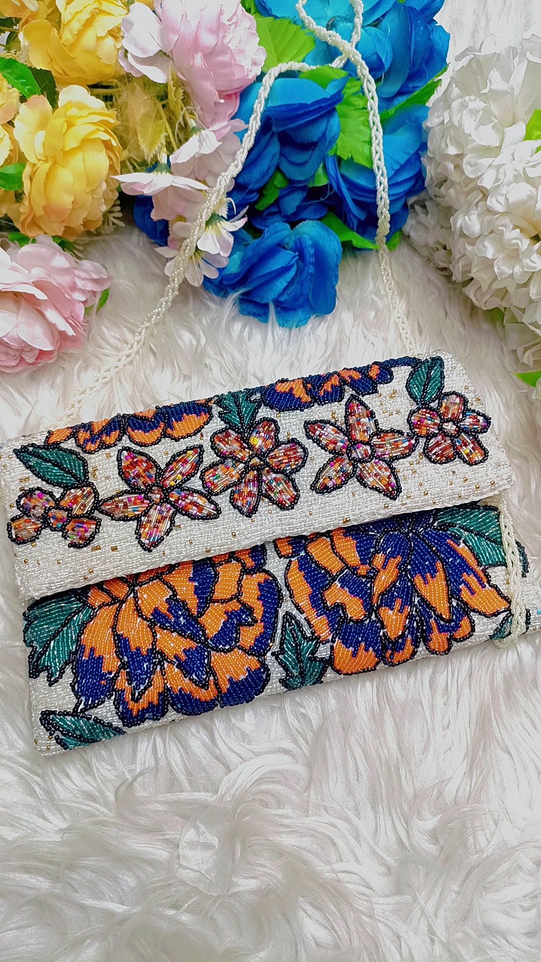 Sehrish - beaded clutch