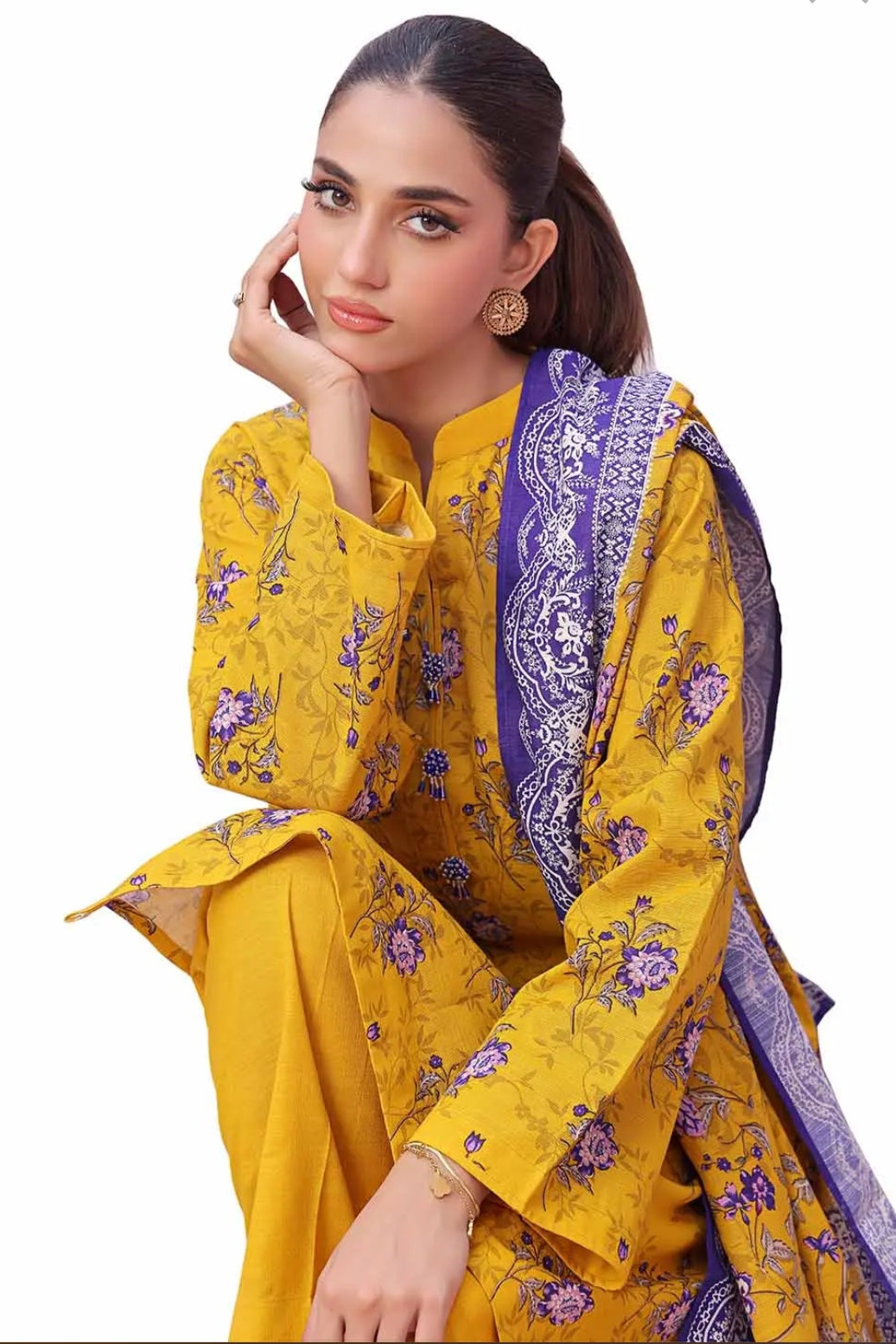 3 Piece Unstitched Printed Khaddar Suit SD-42136