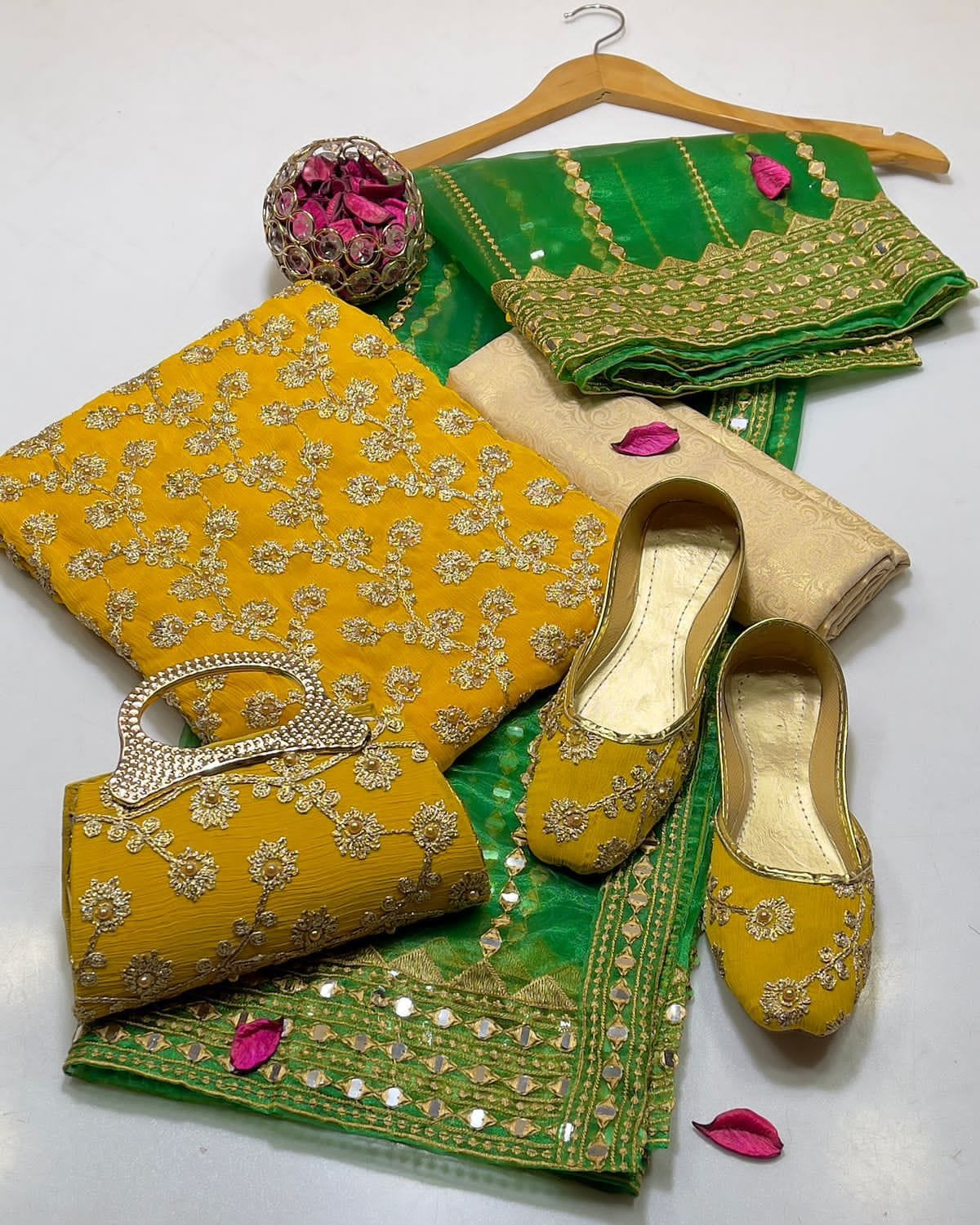 Yellow with Flag green