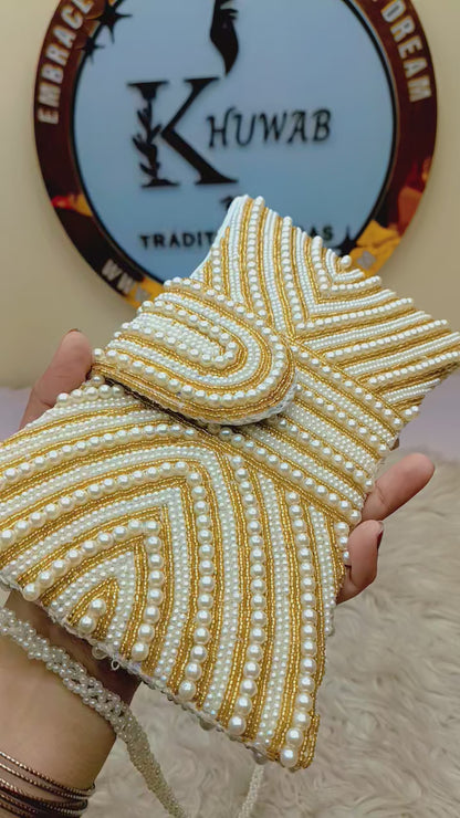 Butterfly clutch