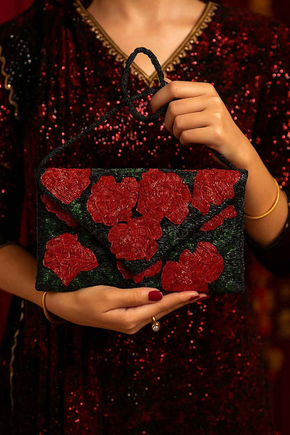 Roses in the Dark Purse