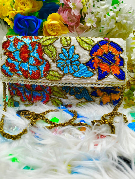 Khuwab Clutch