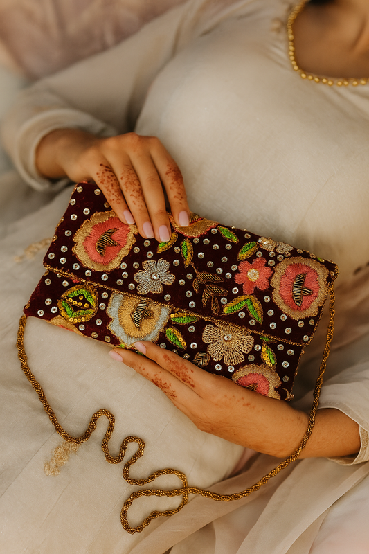 Noor-e-Hunar – Handmade Bridal Purse