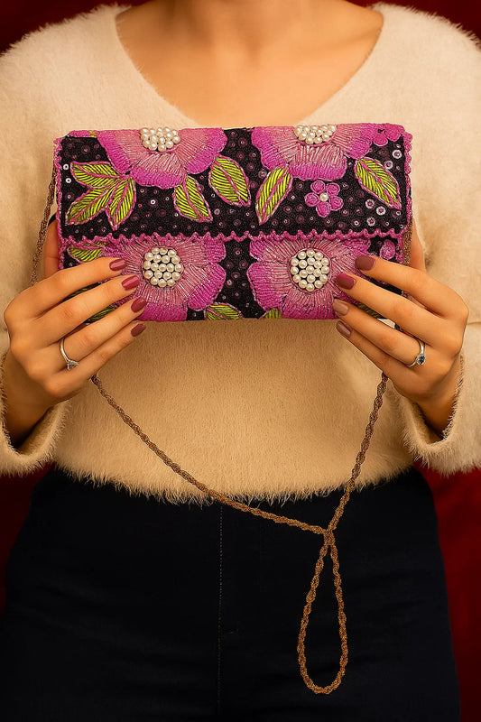 Nooré Kashmir – Elegant Handmade Clutches