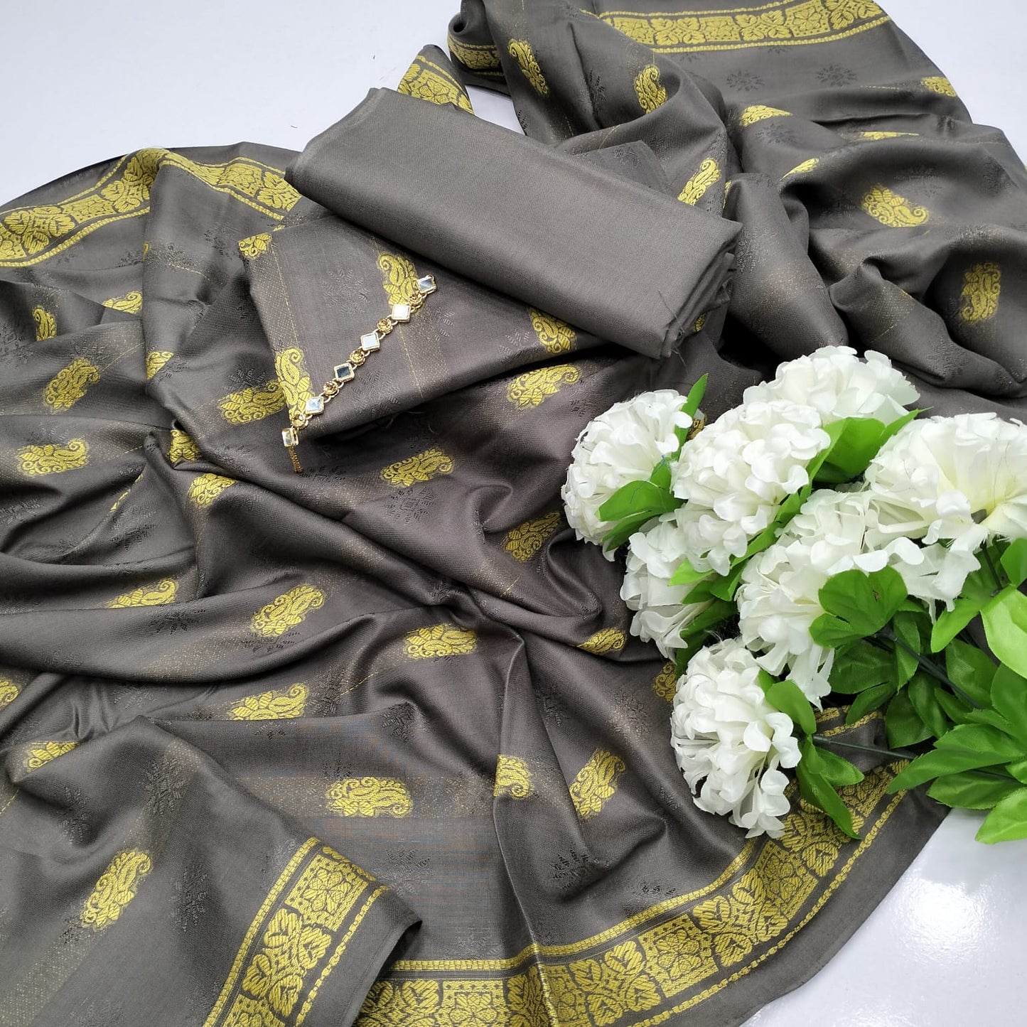 Banarsi Linen -3pc