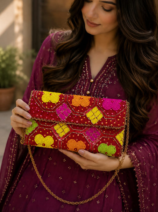Sapphire clutch