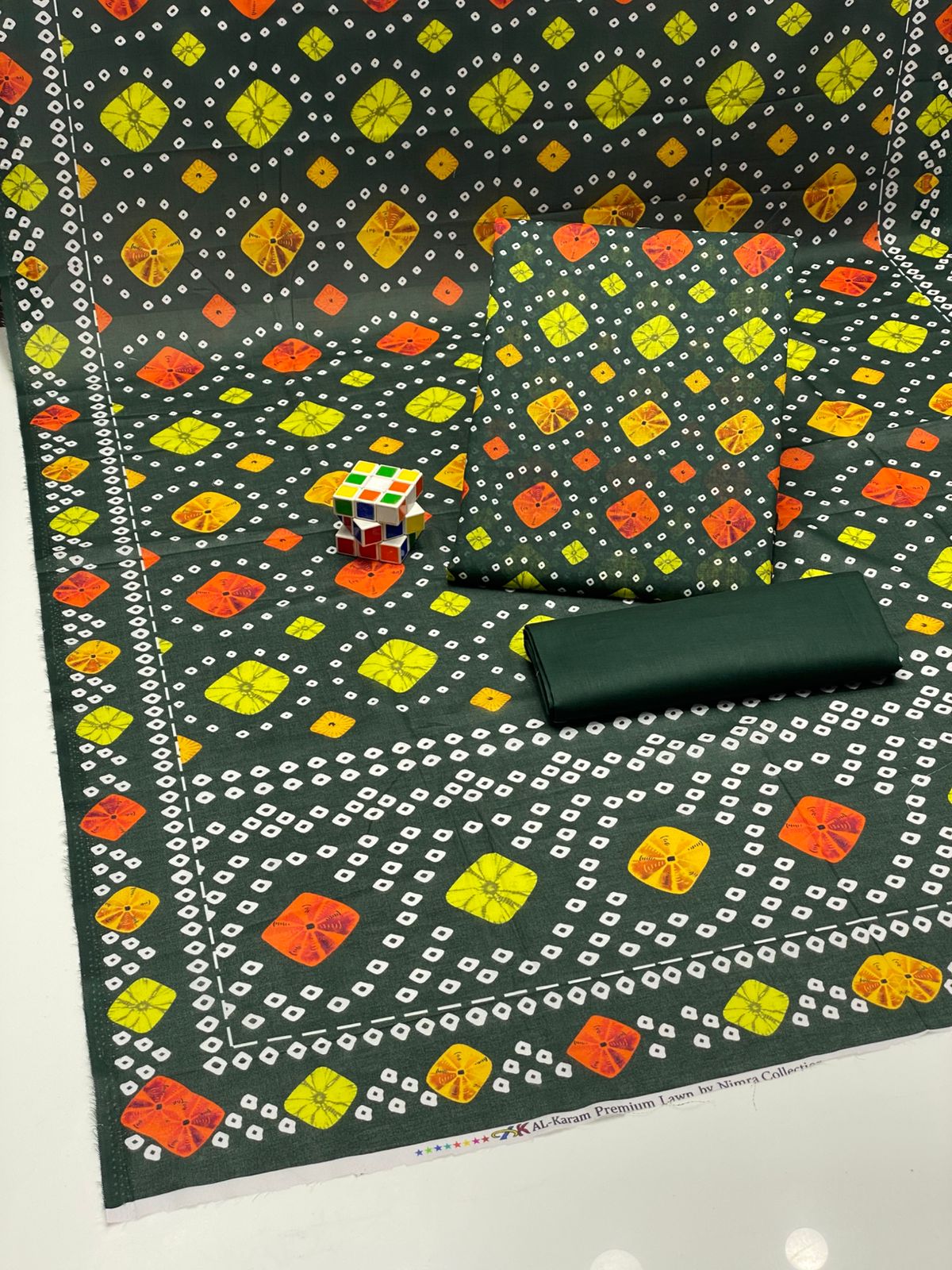 Chunri Print Lawn - 3 Piece
