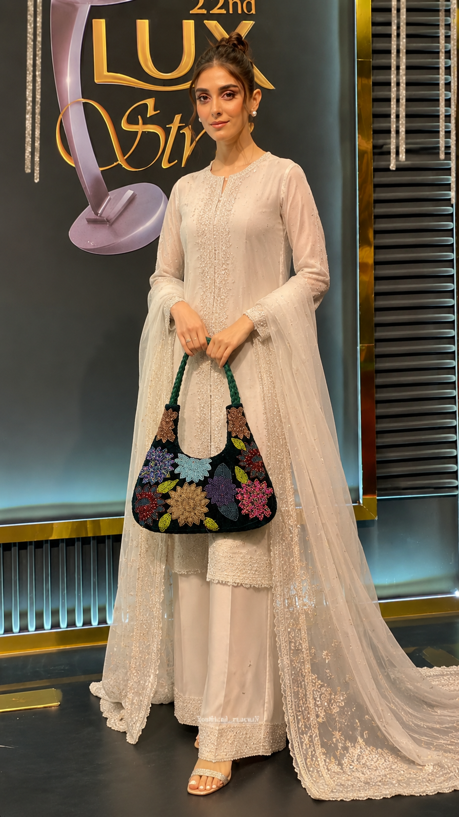 Khuwab signature purse