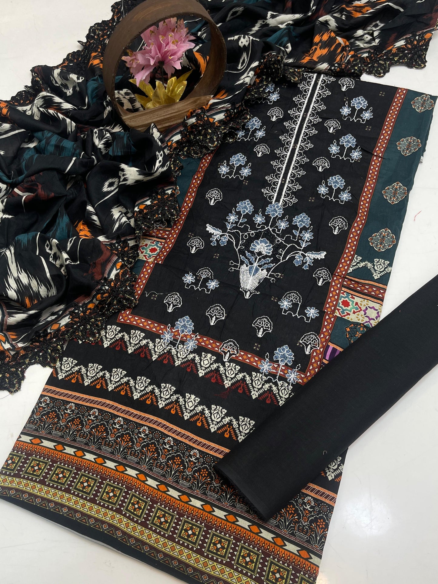 Premium pure lawn - 3 piece