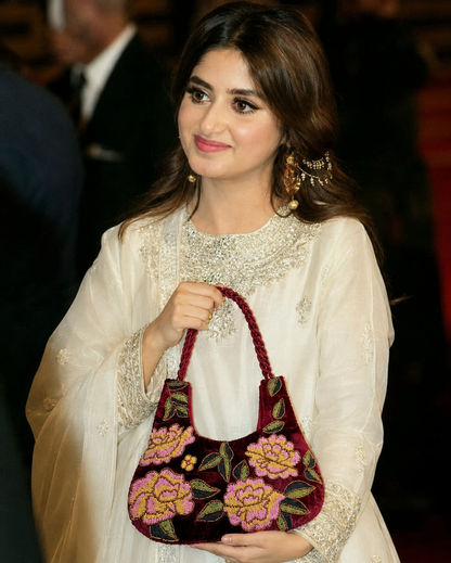 Khuwab signature purse