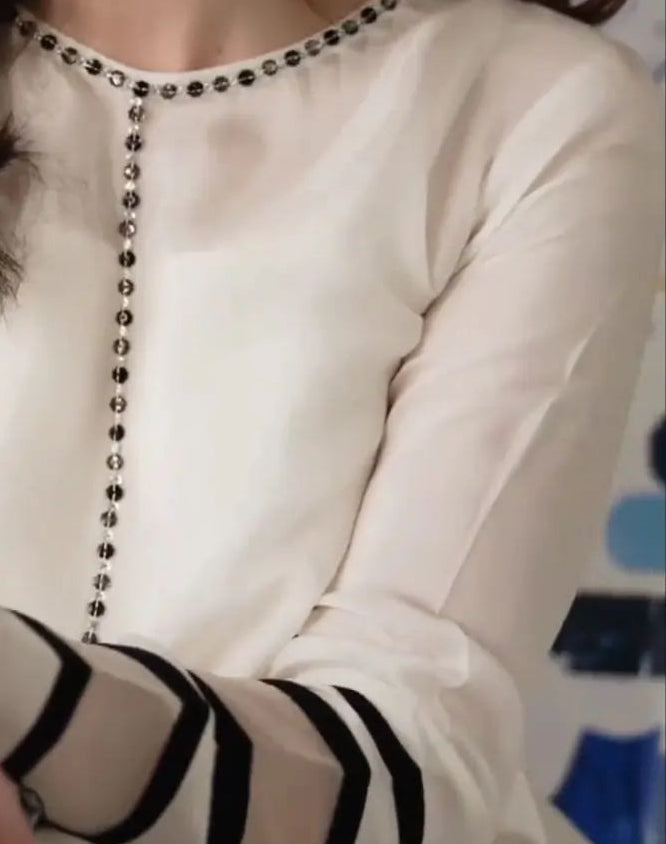 Royal Organza Eid Suit Inspired by Hania Amir – 3 Piece