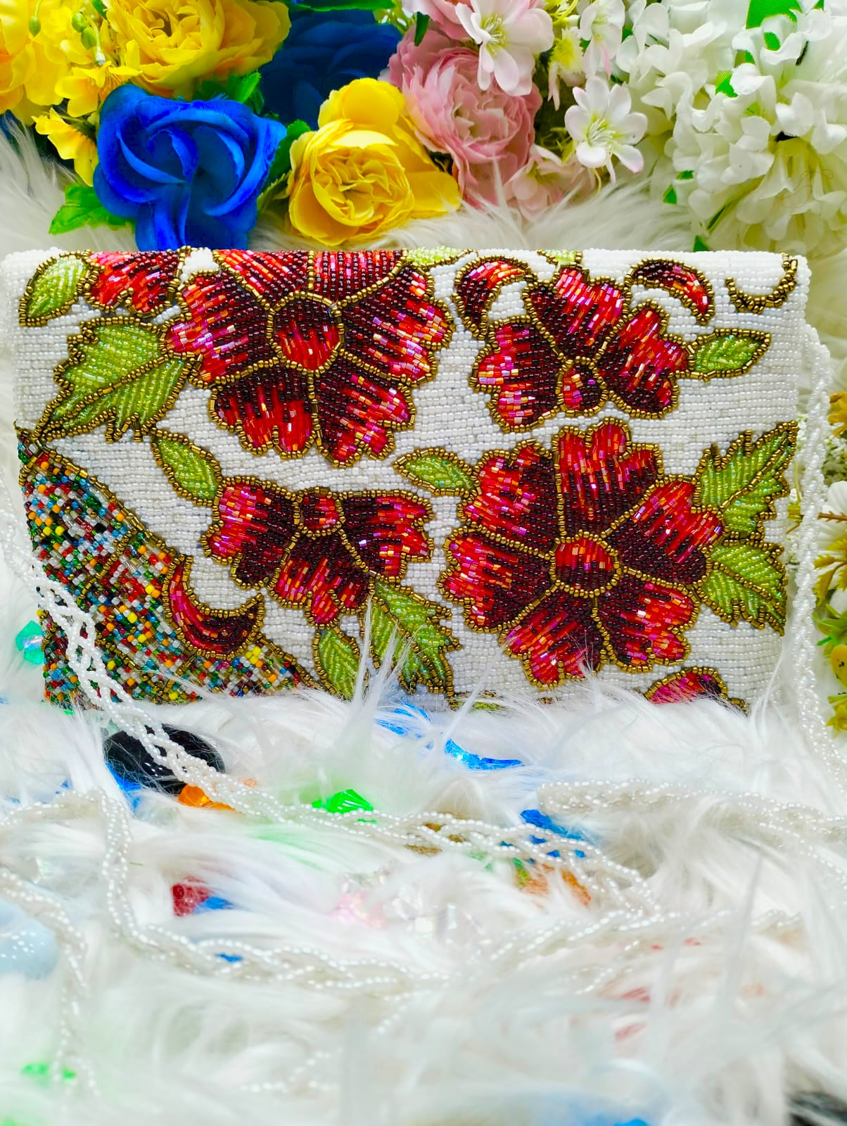 Pretty Beads Clutch